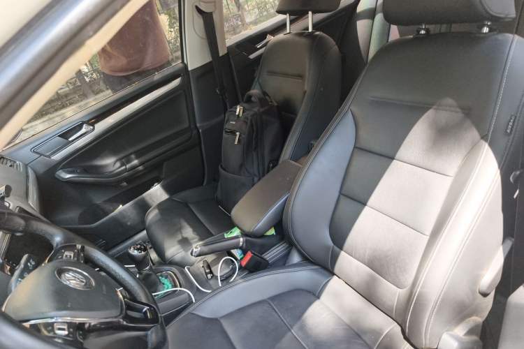 Used Volkswagen Sagitar 2017 1.6L Manual Comfort Model Left Front Seat