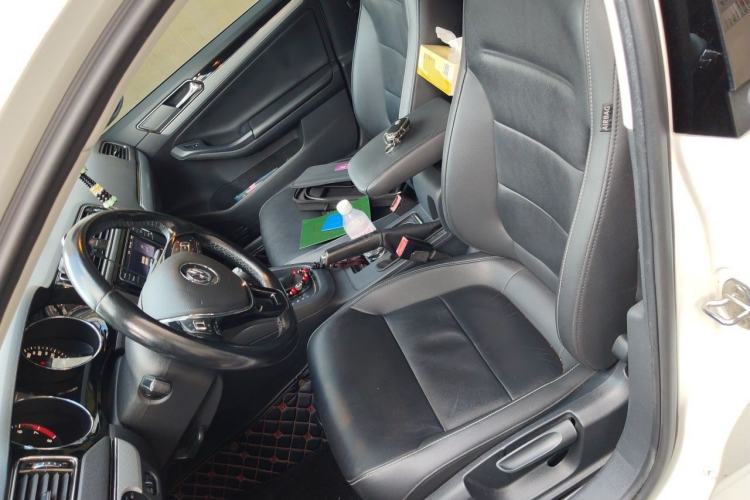 Used Volkswagen Sagitar 2017 230TSI Automatic Comfort Version Left Front Seat