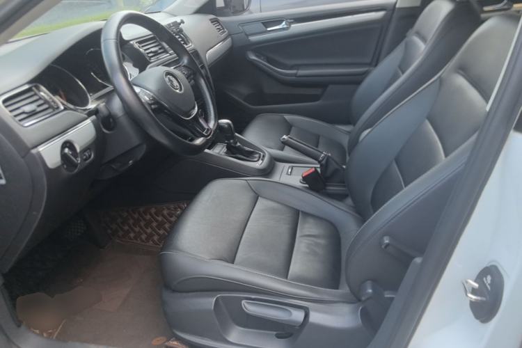 Used Volkswagen Sagitar 2017 1.6L Automatic Comfort Model Left Front Seat