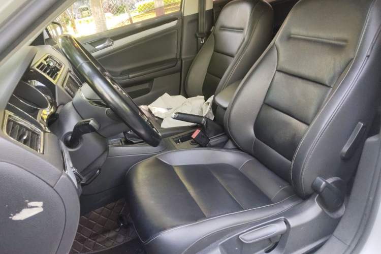 Used Volkswagen Sagitar 2017 1.6L Automatic Comfort Model Left Front Seat