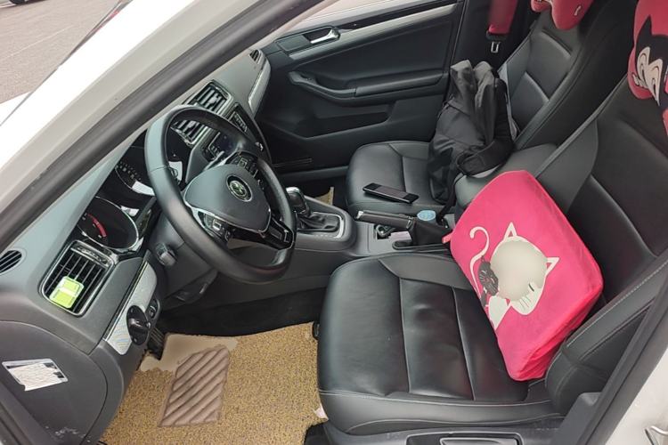 Used Volkswagen Sagitar 2017 1.6L Automatic Comfort Model Left Front Seat