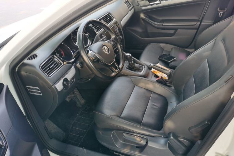 Used Volkswagen Sagitar 2017 1.6L Automatic Comfort Model Left Front Seat