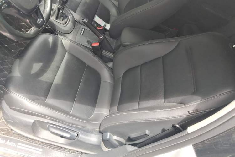 Used Volkswagen Sagitar 2017 1.6L Manual Comfort Model Left Front Seat