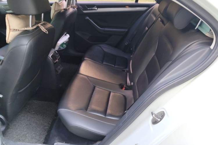 Used Volkswagen Sagitar 2017 230TSI Automatic Comfort Version Left Rear Seat