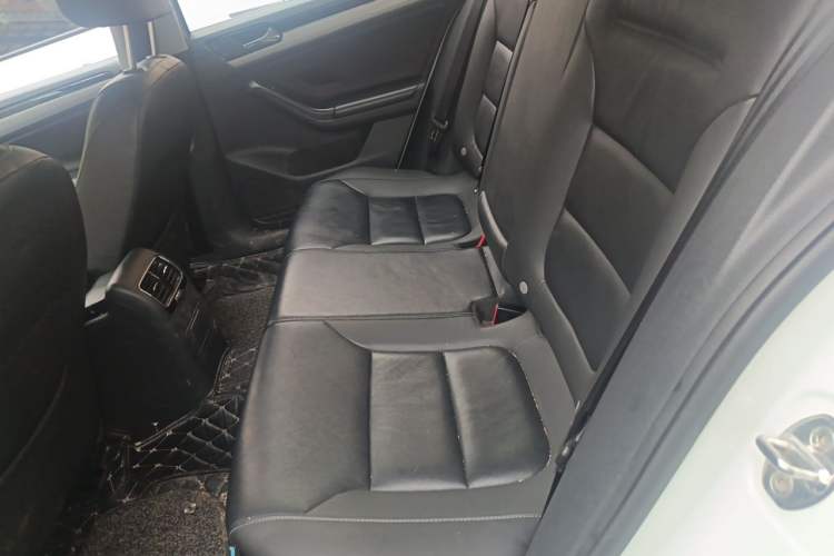 Used Volkswagen Sagitar 2017 230TSI Automatic Comfort Version Left Rear Seat