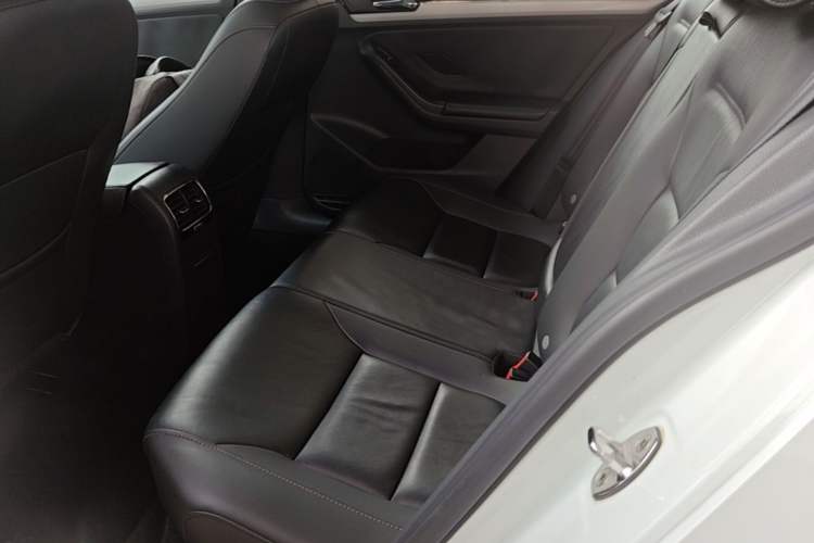 Used Volkswagen Sagitar 2017 230TSI Automatic Comfort Version Left Rear Seat