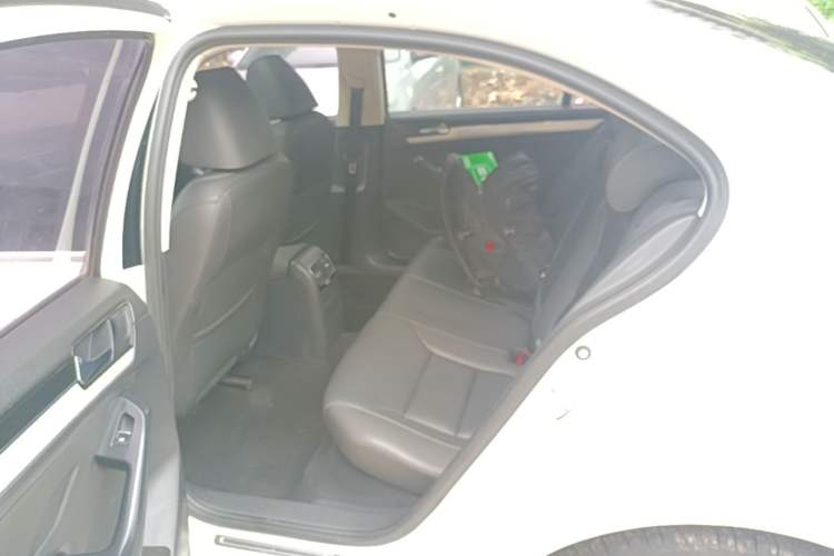 Used Volkswagen Sagitar 2017 1.6L Automatic Comfort Model Left Rear Seat