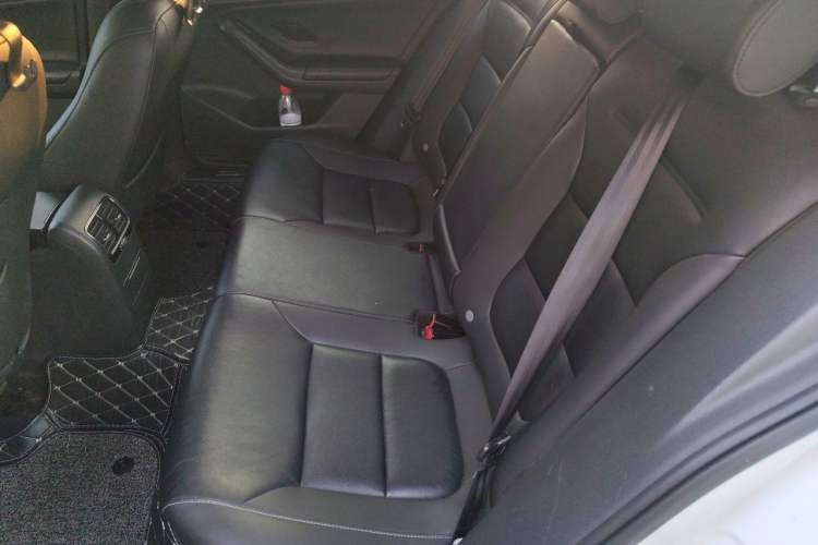 Used Volkswagen Sagitar 2017 230TSI Automatic Comfort Version Left Rear Seat