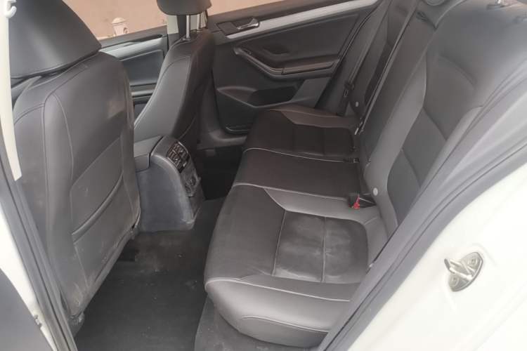 Used Volkswagen Sagitar 2017 230TSI Automatic Comfort Version Left Rear Seat