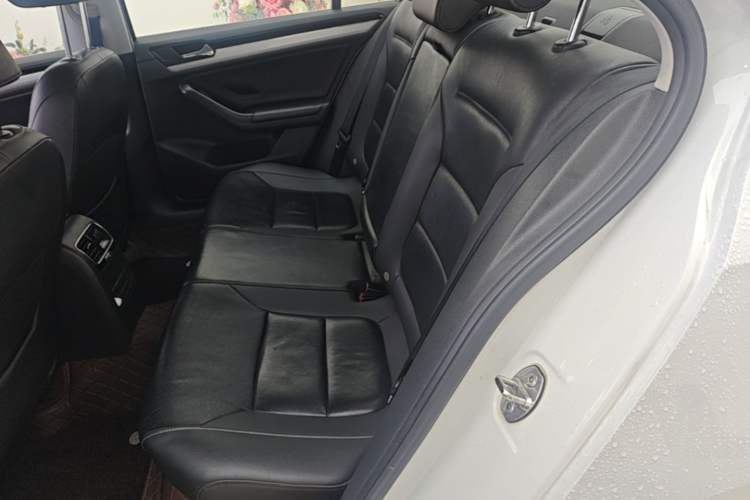 Used Volkswagen Sagitar 2017 1.6L Automatic Comfort Model Left Rear Seat