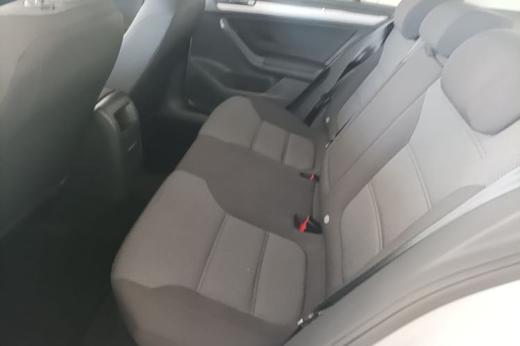Used Volkswagen Sagitar 2017 1.6L Automatic Fashion Model Left Rear Seat