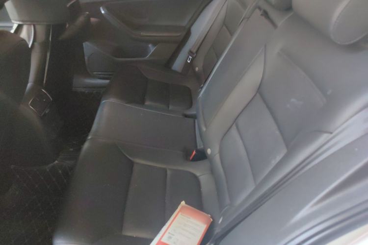 Used Volkswagen Sagitar 2017 180TSI Automatic Luxury Edition Left Rear Seat