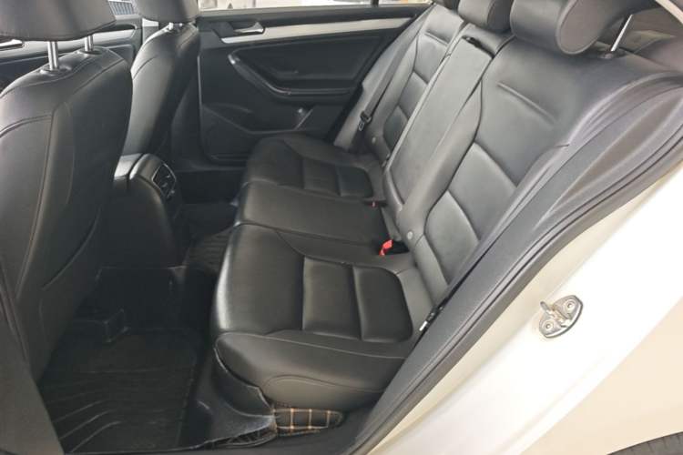 Used Volkswagen Sagitar 2017 230TSI Automatic Comfort Version Left Rear Seat