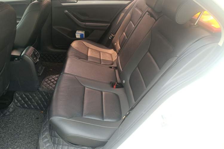 Used Volkswagen Sagitar 2017 230TSI Automatic Comfort Version Left Rear Seat