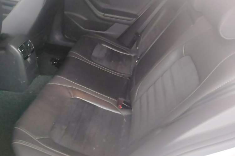 Used Volkswagen Sagitar 2017 230TSI Automatic Luxury Edition Left Rear Seat