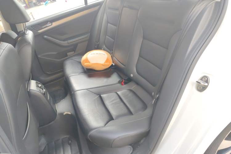 Used Volkswagen Sagitar 2017 230TSI Automatic Comfort Version Left Rear Seat