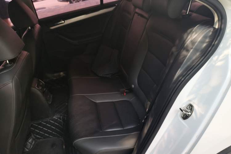 Used Volkswagen Sagitar 2017 230TSI Automatic Comfort Version Left Rear Seat