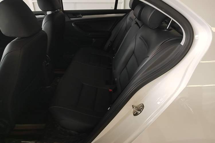 Used Volkswagen Sagitar 2017 1.6L Automatic Comfort Model Left Rear Seat