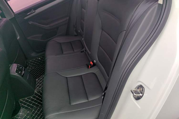 Used Volkswagen Sagitar 2017 230TSI Automatic Comfort Version Left Rear Seat