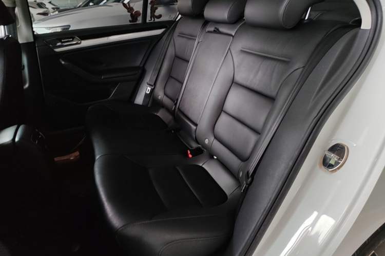 Used Volkswagen Sagitar 2017 230TSI Automatic Comfort Version Left Rear Seat