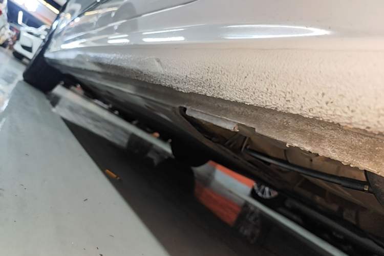 Used Volkswagen Sagitar 2017 230TSI Automatic Comfort Version Left Side Sill