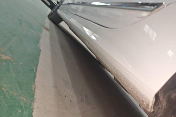 Used Volkswagen Sagitar 2017 180TSI Automatic Luxury Edition Left Side Sill