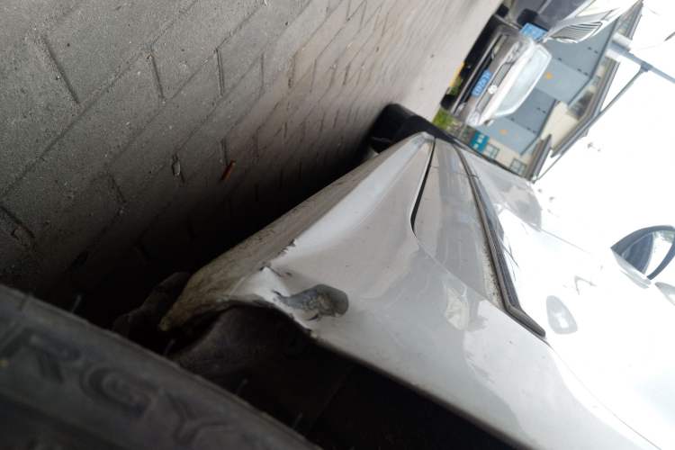 Used Volkswagen Sagitar 2017 1.6L Automatic Comfort Model Left Side Sill