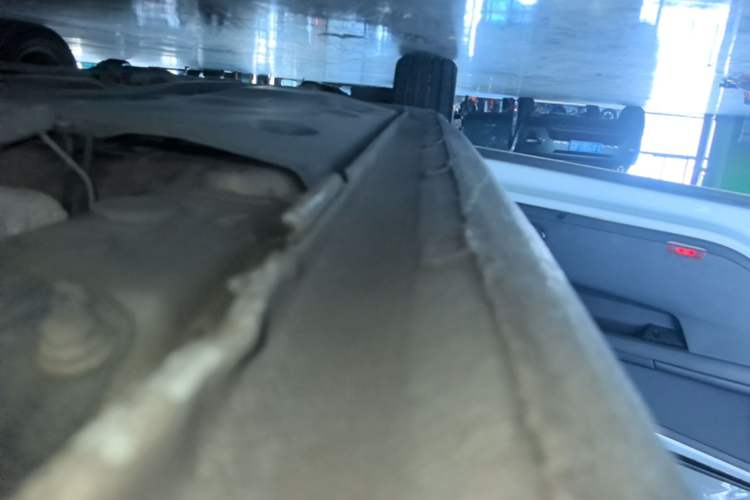 Used Volkswagen Sagitar 2017 180TSI Automatic Luxury Edition Left Side Sill