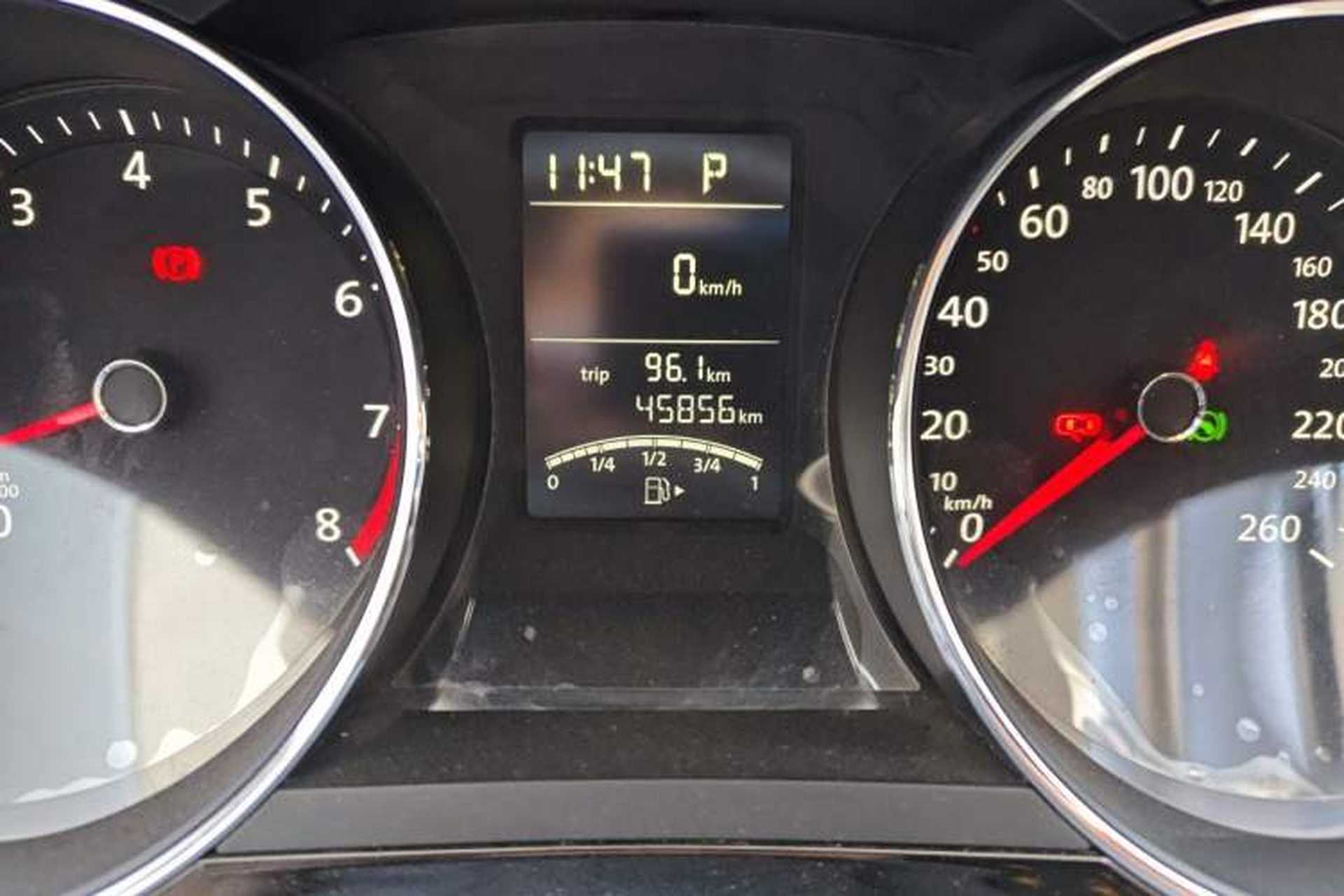 Used Volkswagen Sagitar 2017 1.6L Automatic Comfort Model Odometer Close Up