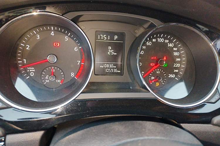 Used Volkswagen Sagitar 2017 230TSI Automatic Comfort Version Odometer Close Up