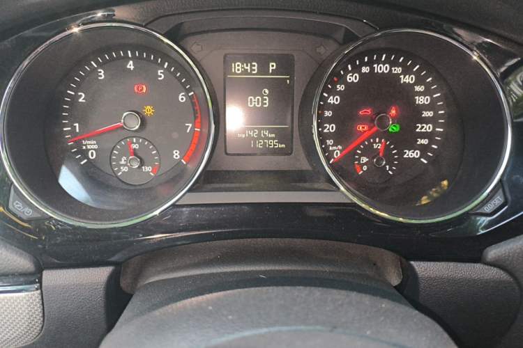Used Volkswagen Sagitar 2017 230TSI Automatic Comfort Version Odometer Close Up