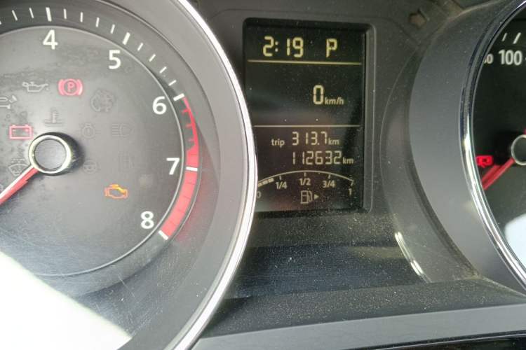 Used Volkswagen Sagitar 2017 1.6L Automatic Comfort Model Odometer Close Up
