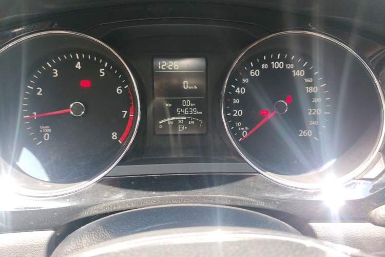 Used Volkswagen Sagitar 2017 1.6L Manual Comfort Model Odometer Close Up