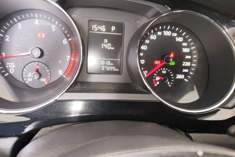 Used Volkswagen Sagitar 2017 230TSI Automatic Comfort Version Odometer Close Up