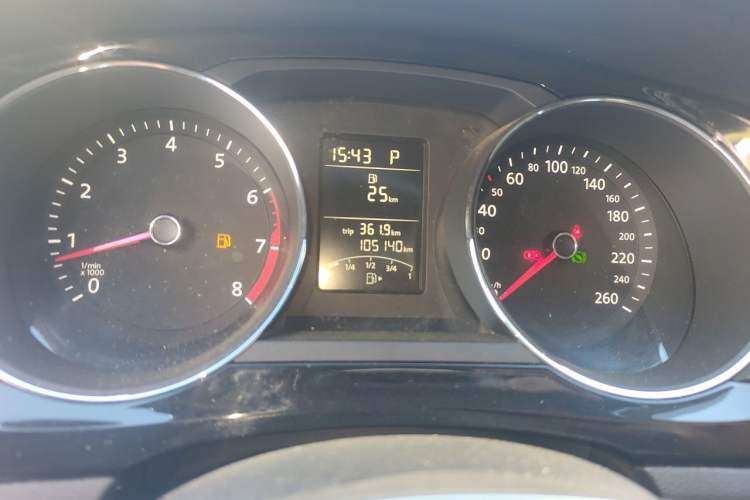 Used Volkswagen Sagitar 2017 1.6L Automatic Comfort Model Odometer Close Up