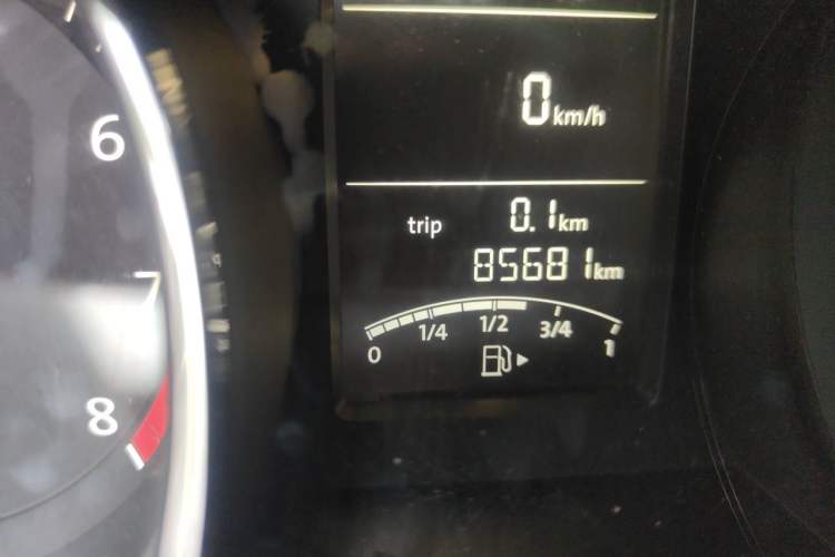 Used Volkswagen Sagitar 2017 1.6L Automatic Comfort Model Odometer Close Up