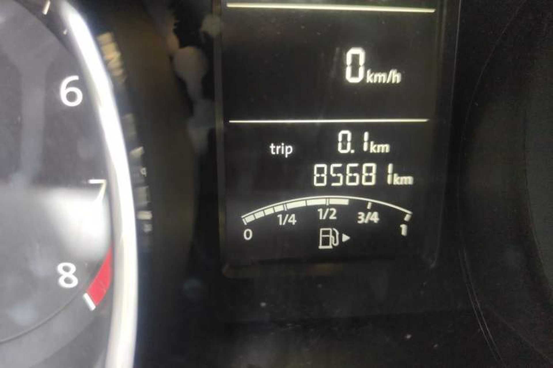 Used Volkswagen Sagitar 2017 1.6L Automatic Comfort Model Odometer Close Up