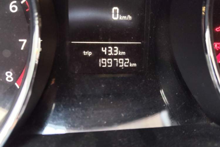 Used Volkswagen Sagitar 2017 230TSI Automatic Comfort Version Odometer Close Up