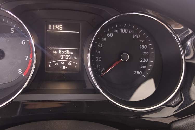 Used Volkswagen Sagitar 2017 1.6L Automatic Comfort Model Odometer Close Up