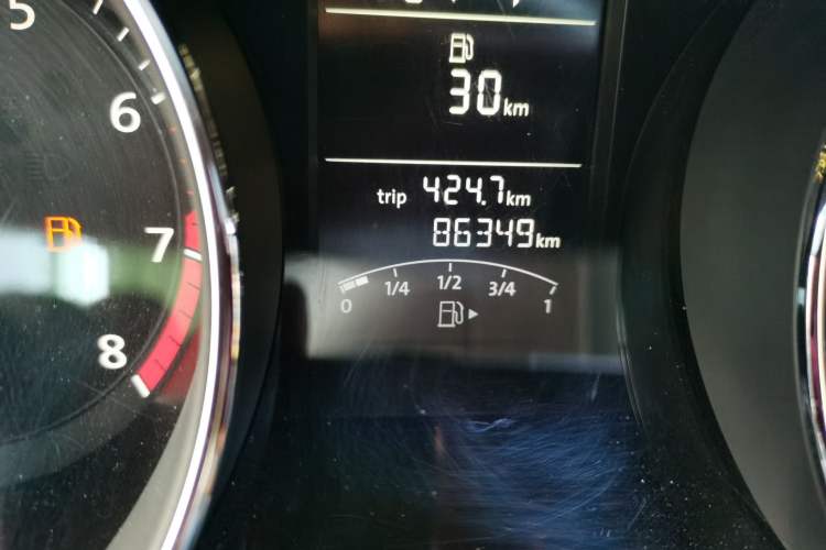 Used Volkswagen Sagitar 2017 1.6L Automatic Comfort Model Odometer Close Up