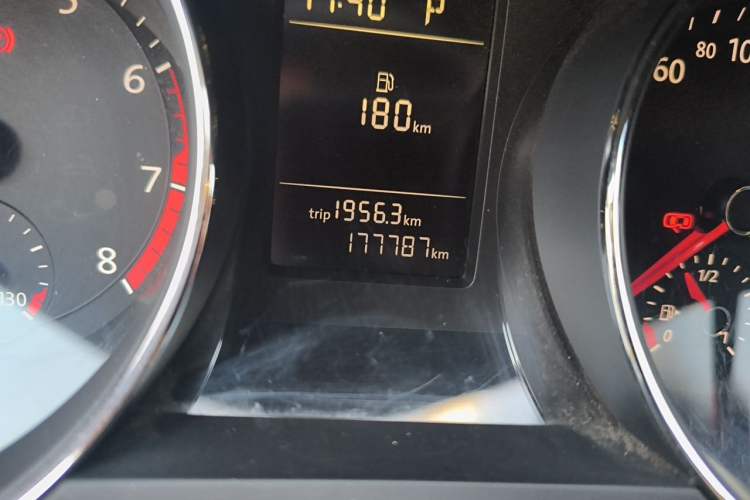 Used Volkswagen Sagitar 2017 230TSI Automatic Comfort Version Odometer Close Up