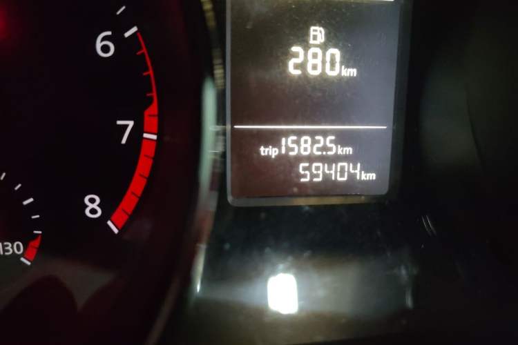 Used Volkswagen Sagitar 2017 230TSI Automatic Comfort Version Odometer Close Up