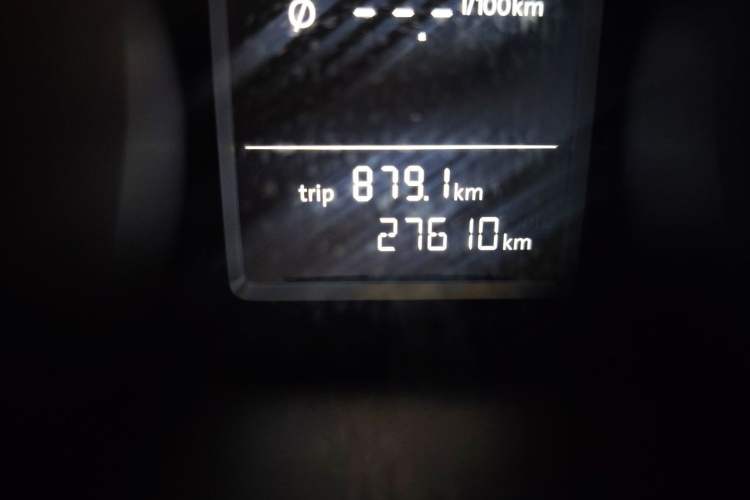Used Volkswagen Sagitar 2017 230TSI Automatic Comfort Version Odometer Close Up