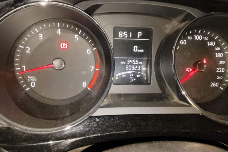 Used Volkswagen Sagitar 2017 1.6L Automatic Comfort Model Odometer Close Up
