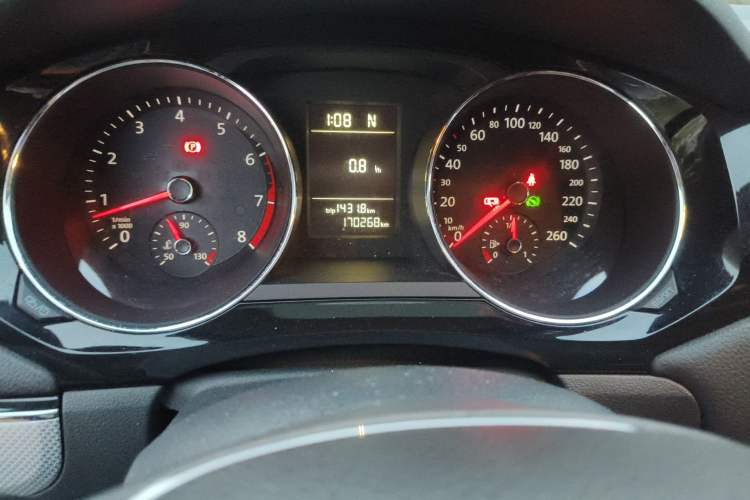Used Volkswagen Sagitar 2017 230TSI Automatic Comfort Version Odometer Close Up