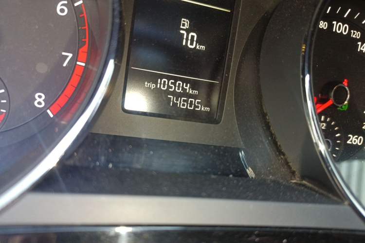 Used Volkswagen Sagitar 2017 230TSI Automatic Comfort Version Odometer Close Up