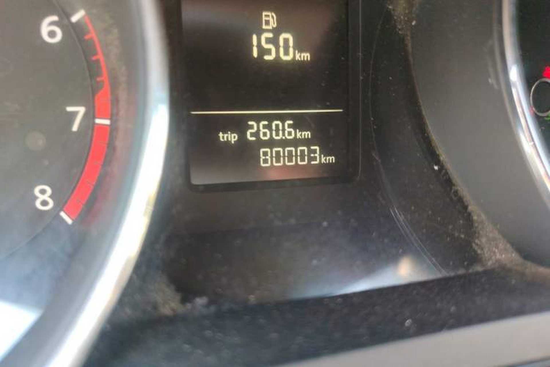 Used Volkswagen Sagitar 2017 230TSI Automatic Comfort Version Odometer Close Up