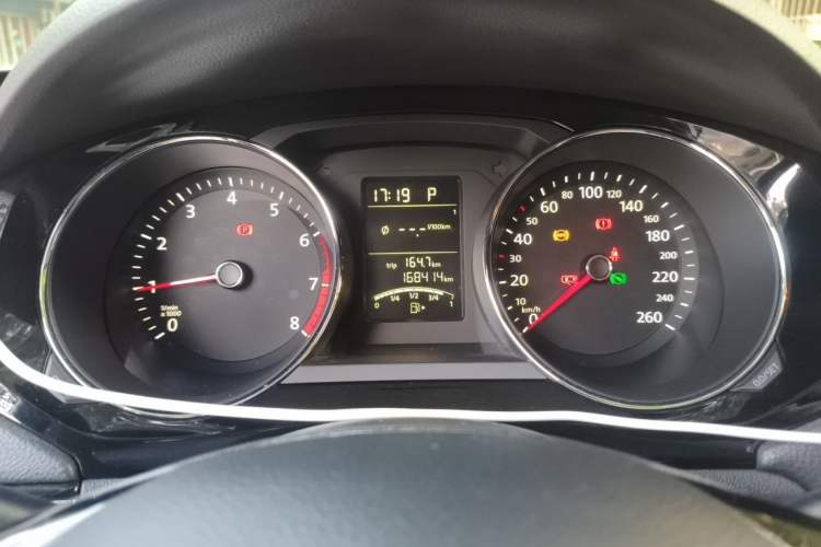 Used Volkswagen Sagitar 2017 1.6L Automatic Comfort Model Odometer Close Up