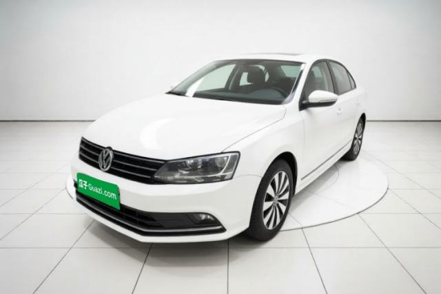 Volkswagen Sagitar 2017 1.6L Automatic Comfort Model مستعملة