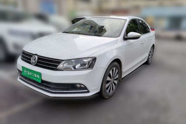 Ojetý Volkswagen Sagitar 2017 230TSI Automatic Comfort Version